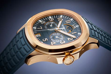 patek philippe aquanaut calendar|patek philippe aquanaut price list.